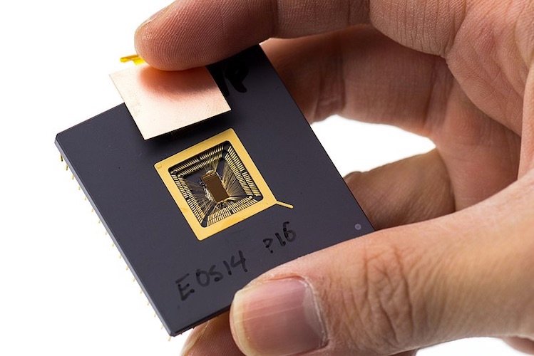 An early RISC-V prototype chip from 2013. 